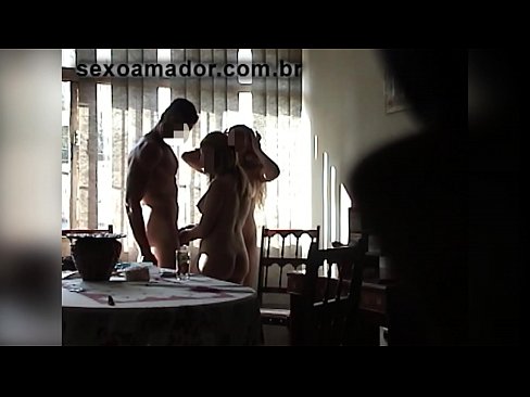 ❤️ Amigos sexuais convidam um homem gigante e uma ménage à trois com ele ☑ Sexo superior em pt-br.niceporn.ru ❌❤